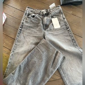 BRAND NEW ZARA HIGH-RISE WIDE LEG JEANS